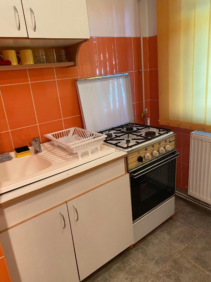 Best Home Hunedoara Luaran gambar